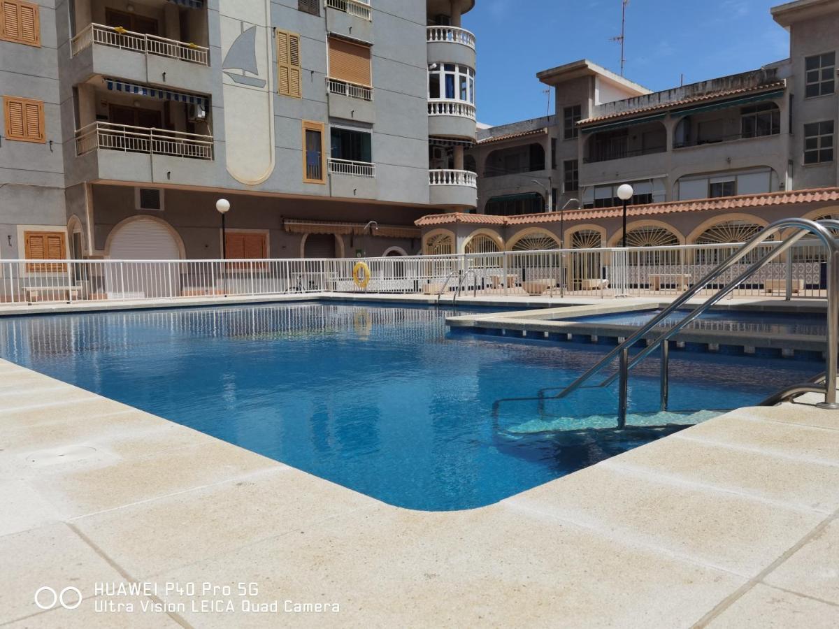 Holiday Apartment Torrevieja Dış mekan fotoğraf