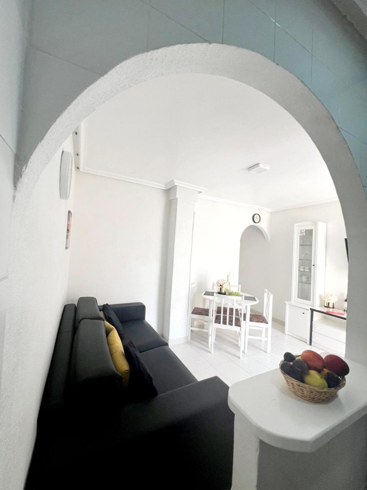 Holiday Apartment Torrevieja Dış mekan fotoğraf