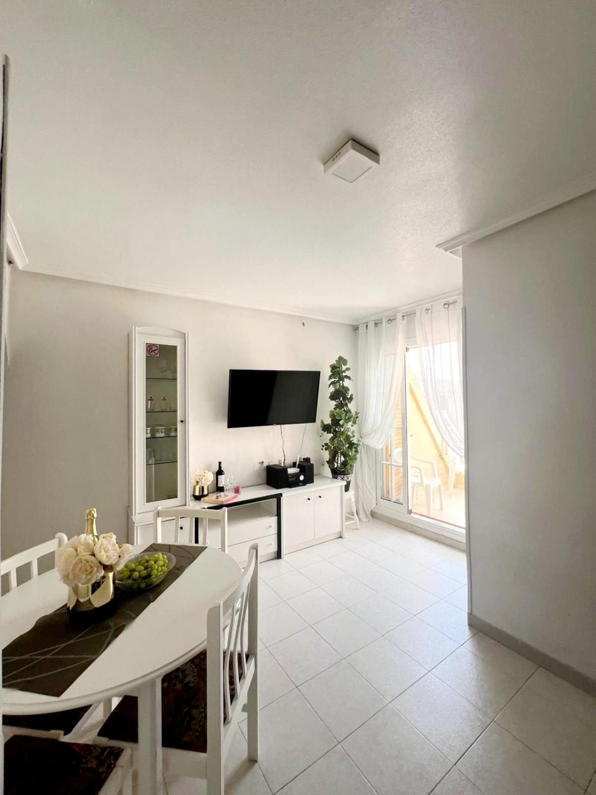 Holiday Apartment Torrevieja Dış mekan fotoğraf