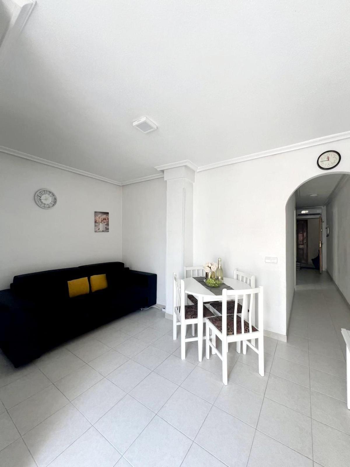 Holiday Apartment Torrevieja Dış mekan fotoğraf