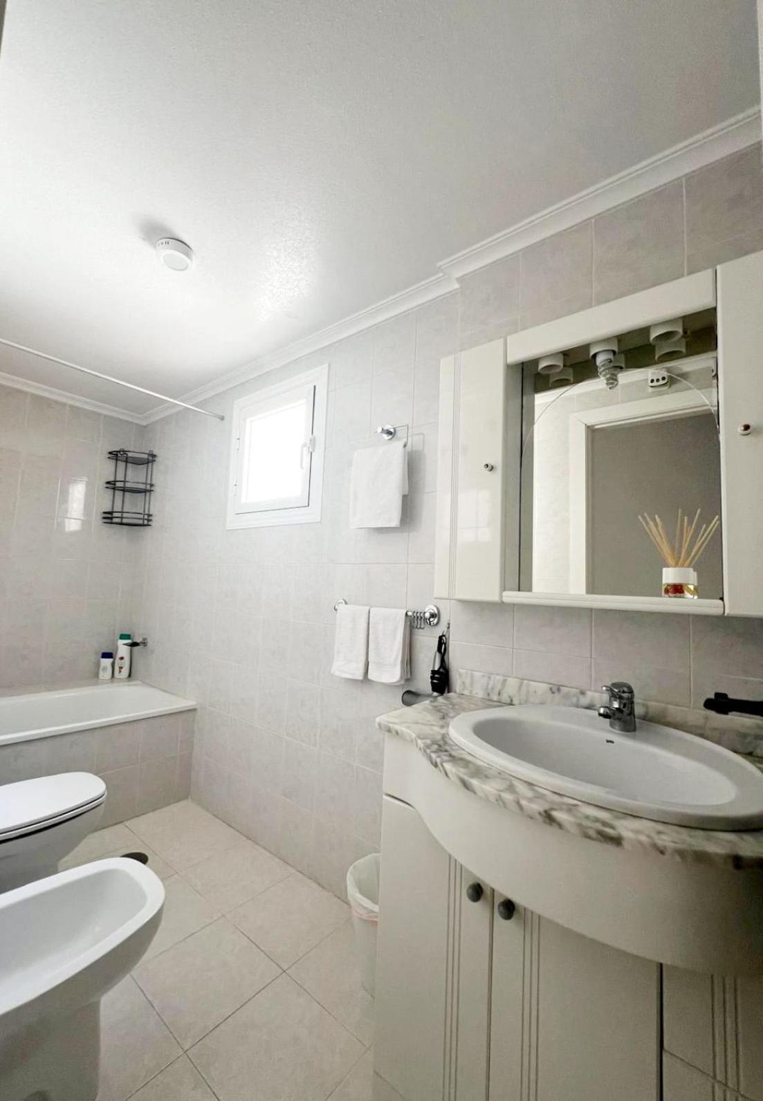 Holiday Apartment Torrevieja Dış mekan fotoğraf